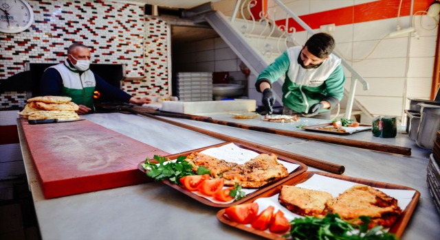 Lezzeti ve geleneğiyle Konyalıların baş tacı ”yağ somunu”