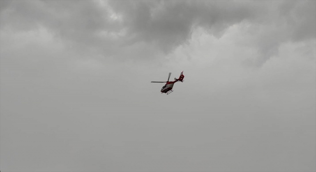 Ambulans helikopter kalp krizi geçiren hasta için havalandı