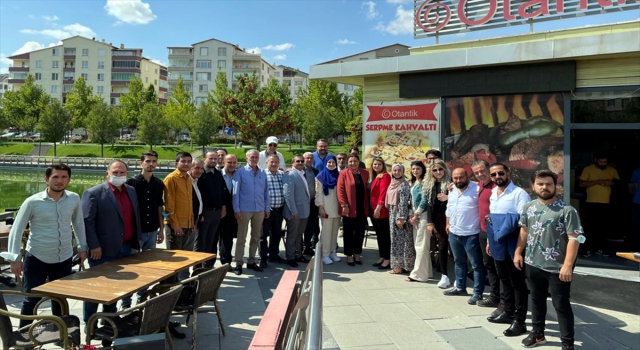 AK Parti Kırşehir İl Başkanı Ünsal, basın mensupları ile buluştu