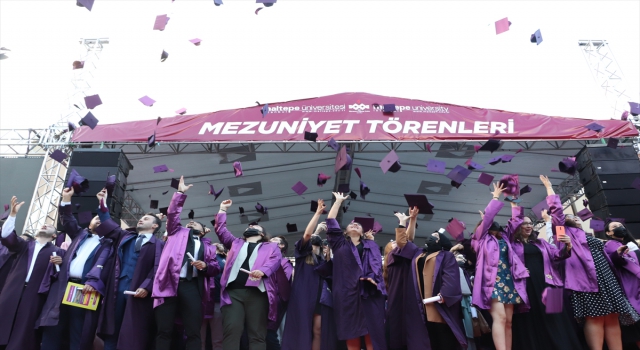 Maltepe Üniversitesi mezunlarını uğurladı