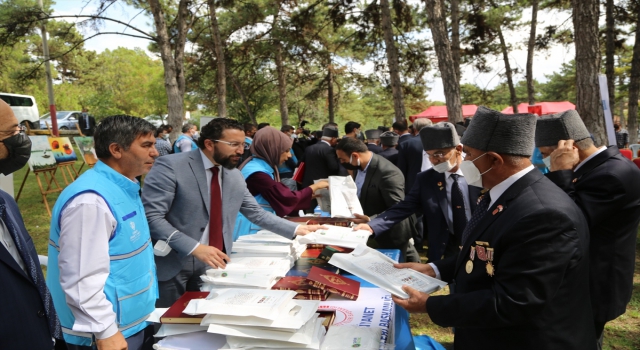 Türkiye Diyanet Vakfı gazilere Kur’anı Kerim hediye etti