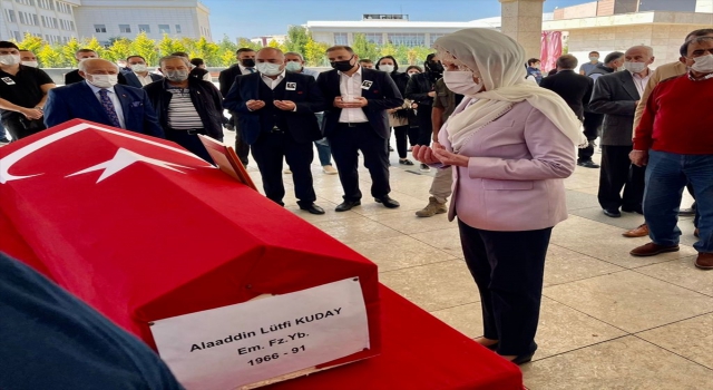 İYİ Parti Genel Başkanı Akşener, eski THY Yönetim Kurulu Üyesi Kuday’ın cenazesine katıldı