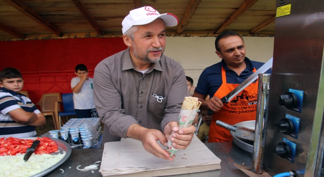 Hayırseverlerin desteğiyle çocuklara camiyi sevdirmek için çalışıyor 