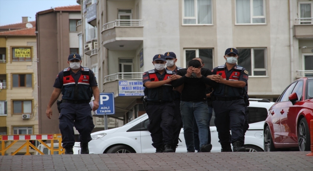 Kayseri’de 22 hırsızlık olayına karıştıkları belirlenen 2 kişi tutuklandı