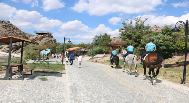 Kırıkkale’de atlı jandarma birlikleri devriyeye başladı