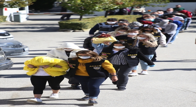 Eskişehir merkezli fuhuş operasyonunda 30 şüpheli gözaltına alındı