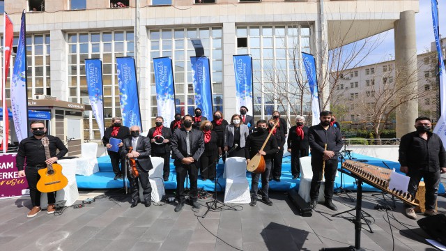 Açık hava konserinde Gaziantep türküleri söylendi