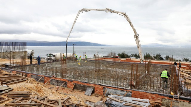 Mudanya Yıldıztepe’deki projede ilk bloğun temel betonu atıldı