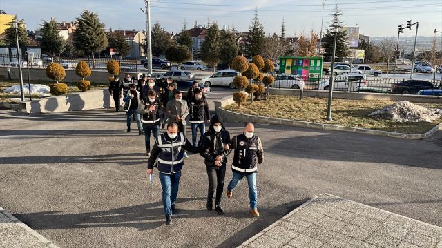 Karaman'daki suç örgütü operasyonunda yakalanan 8 zanlıdan 7'si adli kontrolle salıverildi