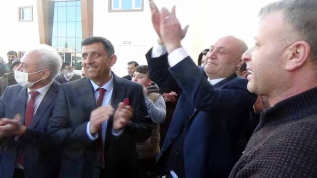 Karapınar Esnaf ve Sanatkarlar Odasının yeni başkanı Mustafa Ünver oldu