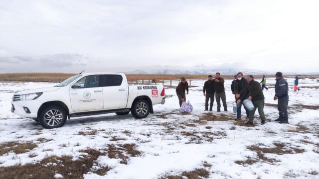 Kayseri'de doğaya 500 kilogram yem bırakıldı