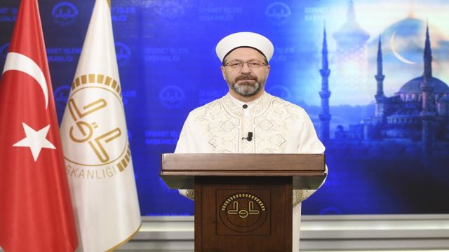 Diyanet İşleri Başkanı Erbaş'tan Berat Kandili mesajı: