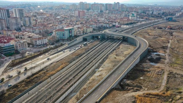 25 YILLIK ÇİLEDE SONA YAKLAŞILDI: İSTASYON CADDESİ ALTERNATİF BULVARI TAMAMLANIYOR