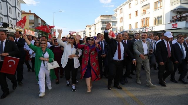 25. Uluslararası Anadolu Günleri Kültür ve Sanat Festivali Etimesgut'ta başlıyor. Festivalde hangi sanatçılar var?