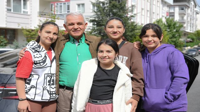 Ailemizin Temel Direği Evimizin Güven Kaynağı Babalarımızın Günü Kutlu Olsun