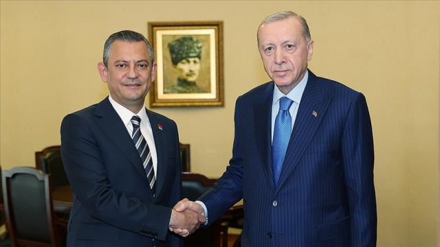 Cumhurbaşkanı Erdoğan Özel'le Bayramlaştı