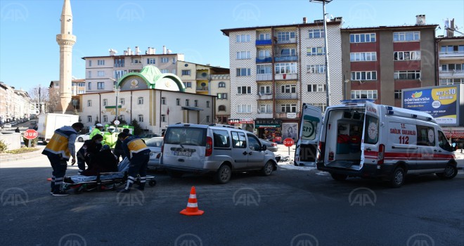 Doğuma Giderken Kaza Yaptılar